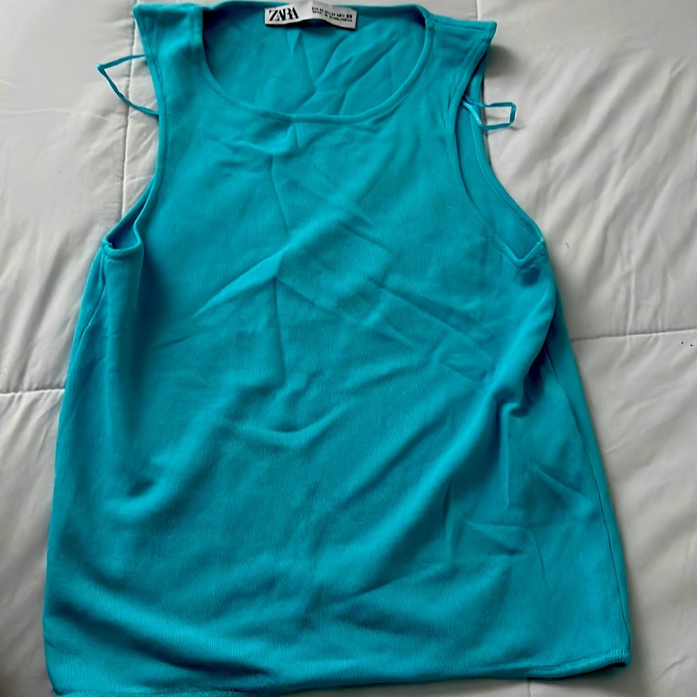 zara , size:M, color: blue;teal